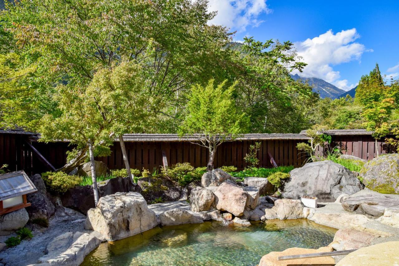 Resort Inn Chirorian Такаяма Экстерьер фото